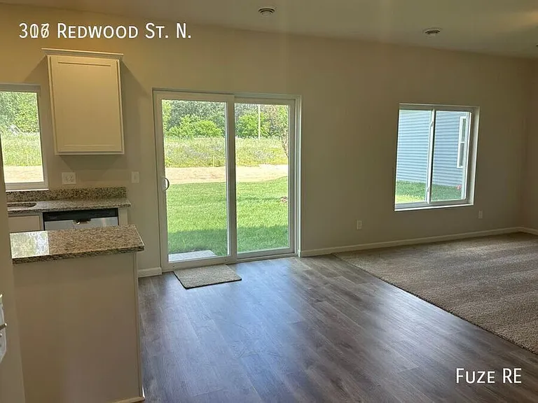 316 Redwood St N — Photo 3