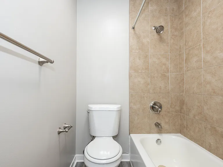 Crown Apartments — Photo 24