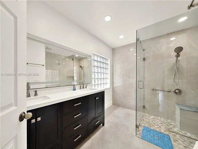 12046 SW 133rd Ter — Photo 11