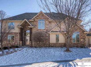 19265 Walnut St, Omaha, NE 68130