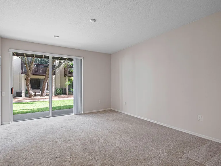 3168 Bayshore Oaks Dr — Photo 6
