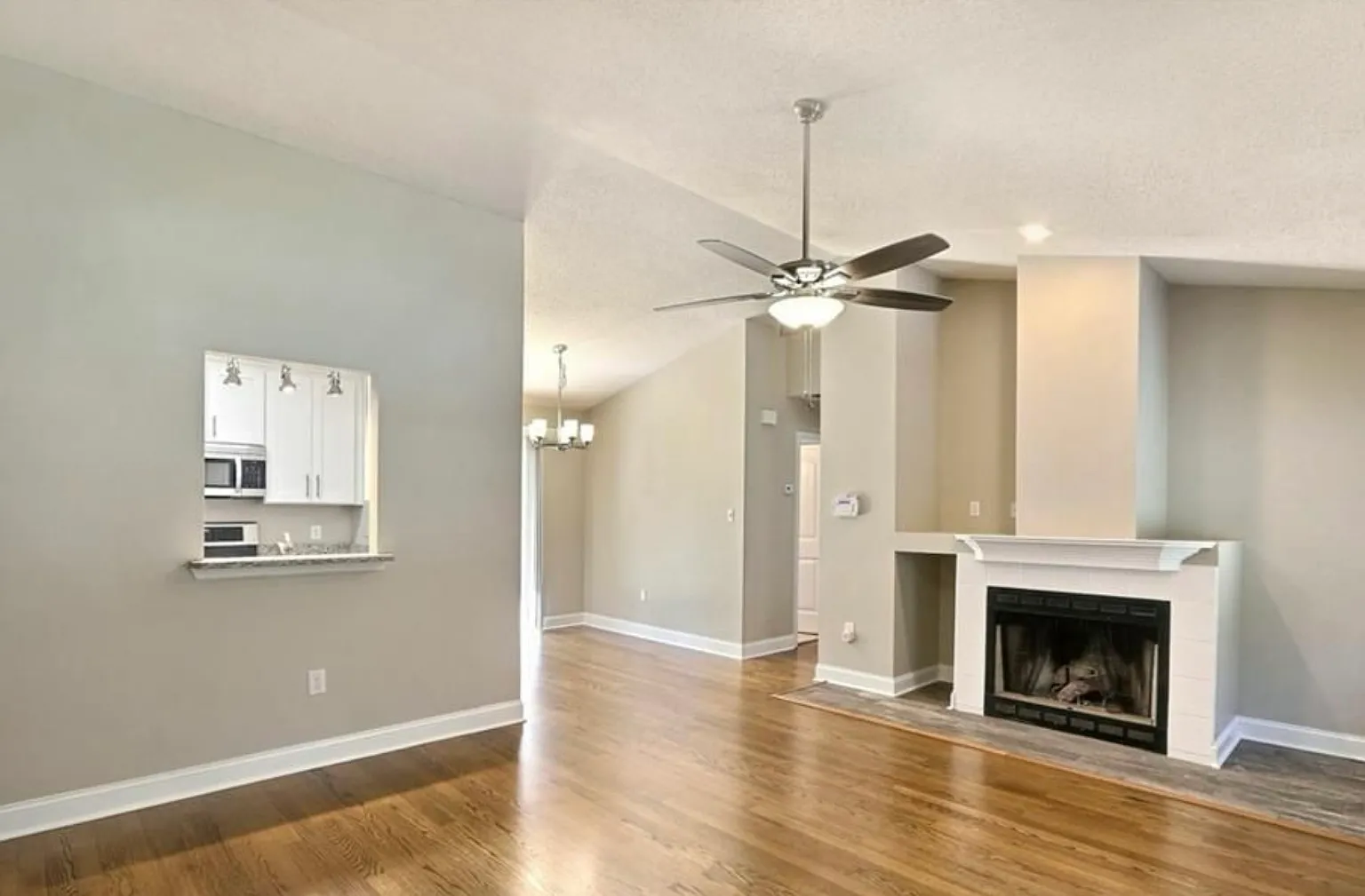 4 bed, 1538 sqft, $3,000 — Photo 4
