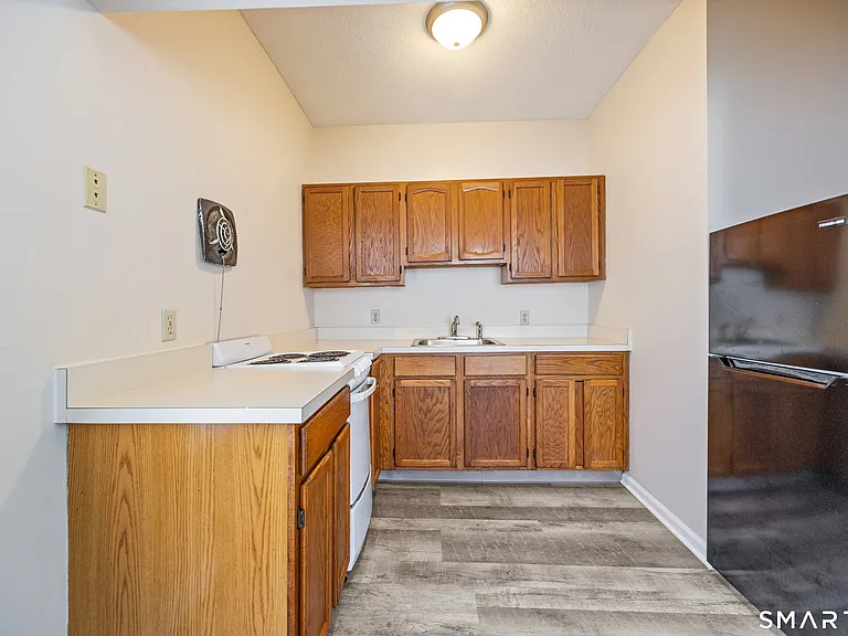 630 Broad St #2 — Photo 3