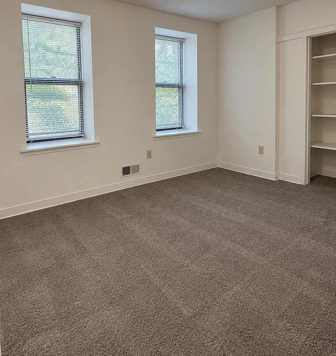 2 bed, 900 sqft, $1,575 — Photo 4