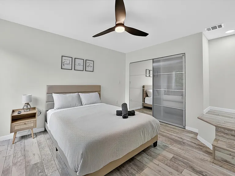 5912 Harvest Hill Rd — Photo 18