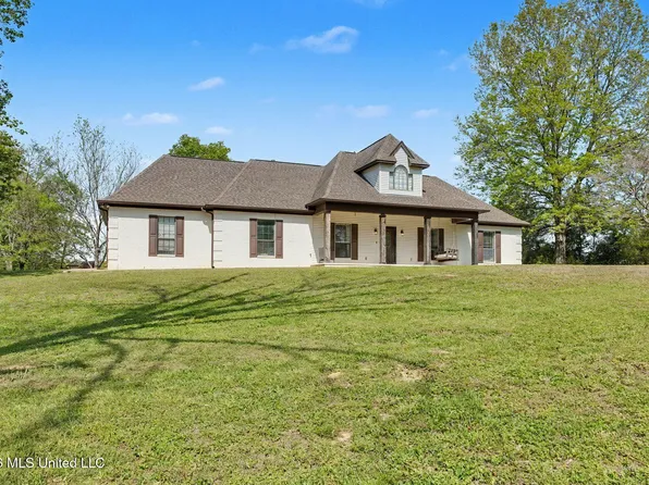 13960 Fairview Rd, Byhalia, MS 38611