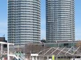 218 Queens Quay W #604, Toronto, ON M5J 2Y6