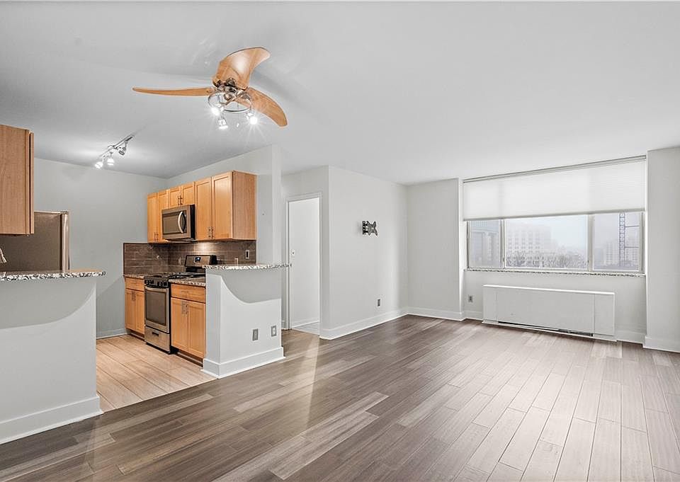 1st image of 600 E 8th St APT 6T