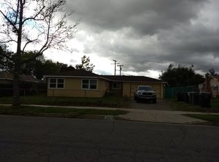2217 Los Flores St, Pomona, CA 91767