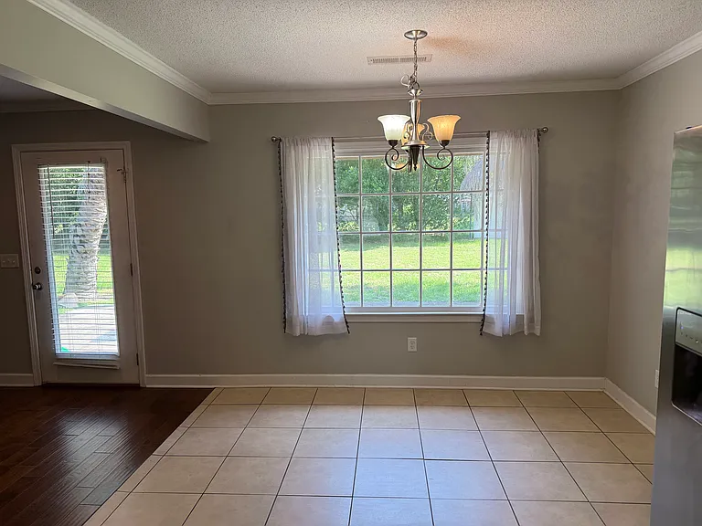 2305 Clematis Trl — Photo 6