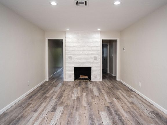 3rd image of 434 NE 17th Ave