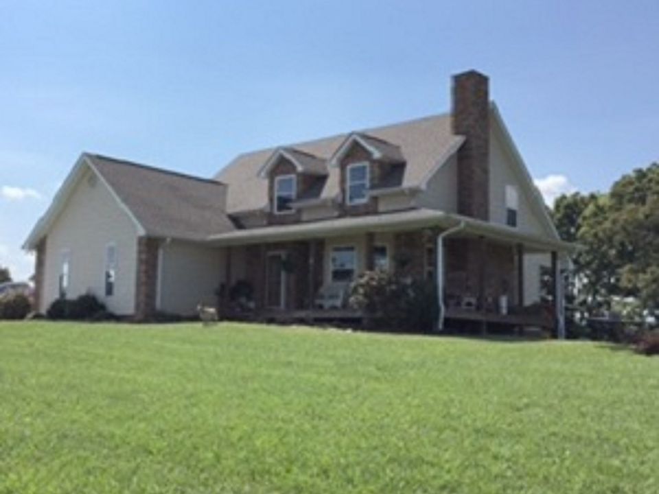 Beautiful 2 story home