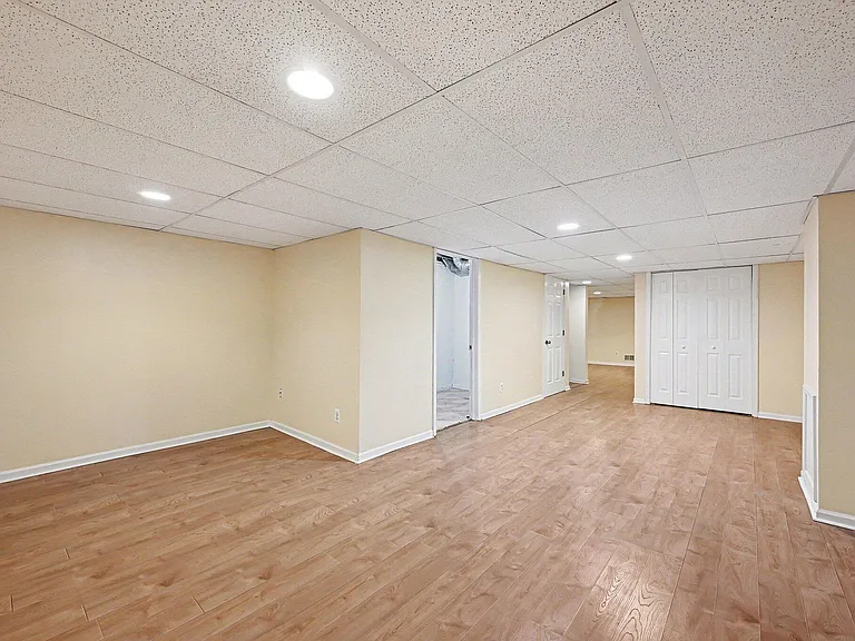4304 Gateway Cir — Photo 25