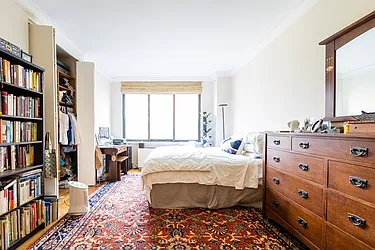 Rented by Smart City Real Estate LLC