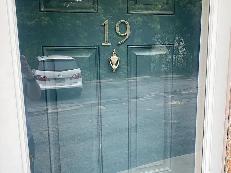 1212 W Chapel Hill St #19 — Photo 4