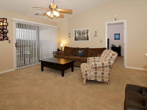 3rd image of 8929 Eagleview Dr APT 9
