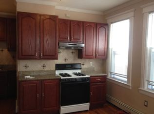 128 W 19th St, Bayonne, NJ 07002