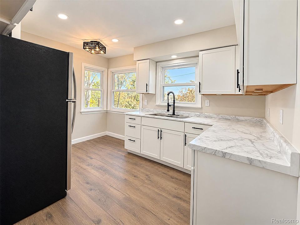 1601 Helen St, photo 3
