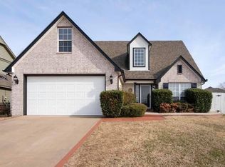 9611 N 100th Ave E, Owasso, OK 74055