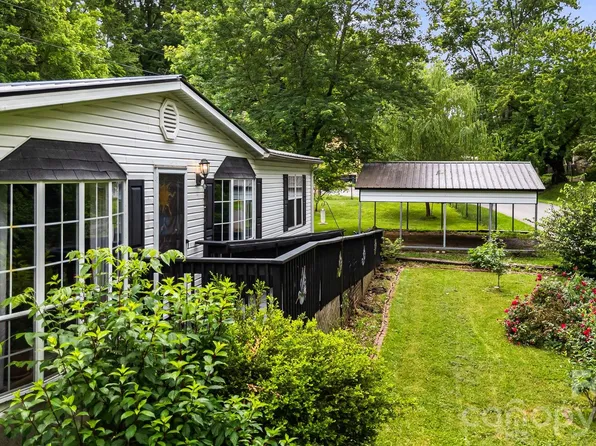 30 6th St, Asheville, NC 28804