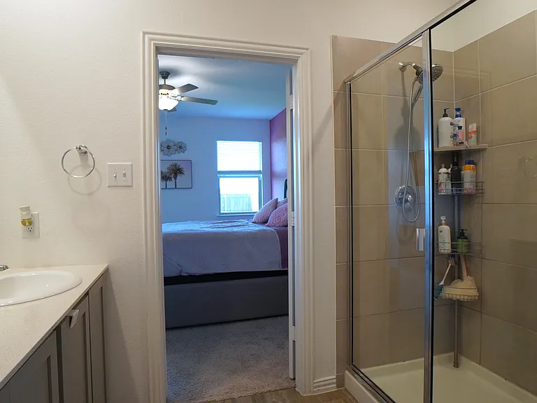 725 Alden Dr — Photo 9