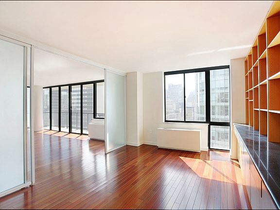 2nd image of 255 E 49th St APT 25E