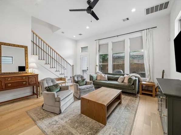 1516 Fulton St, Houston, TX 77009