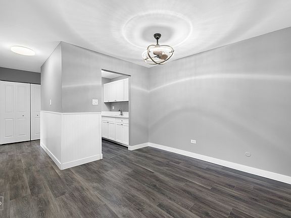 4th image of 610 Mesa Dr #14105