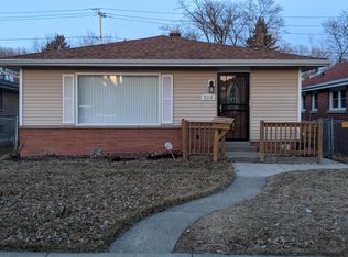 6216 W Leon Ter, Milwaukee, WI 53218