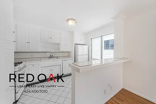 1247 Berkeley St #6 Photo 1