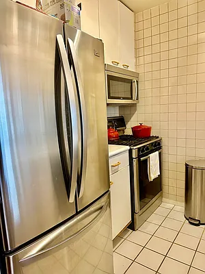 Sold by NY Home & Living Inc. | media 18