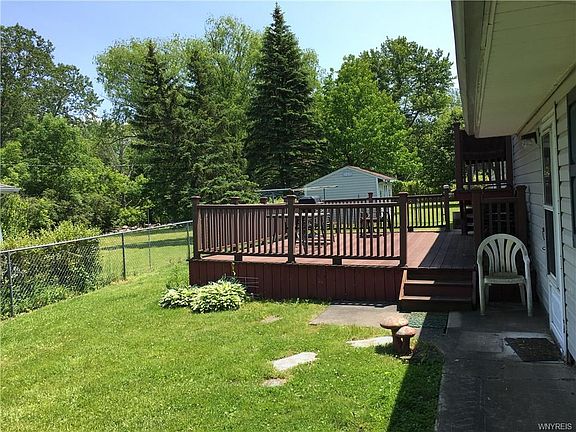 5th image of 99 Minden Dr
