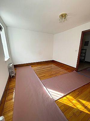 3rd image of 327 W 87th St #4R
