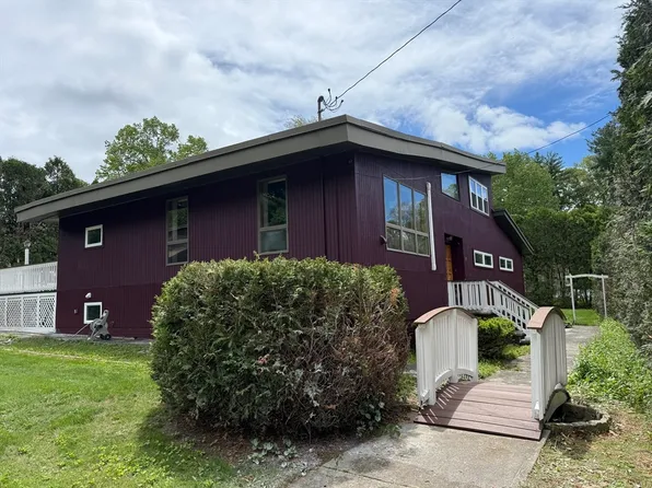 79 B St, Dracut, MA 01826