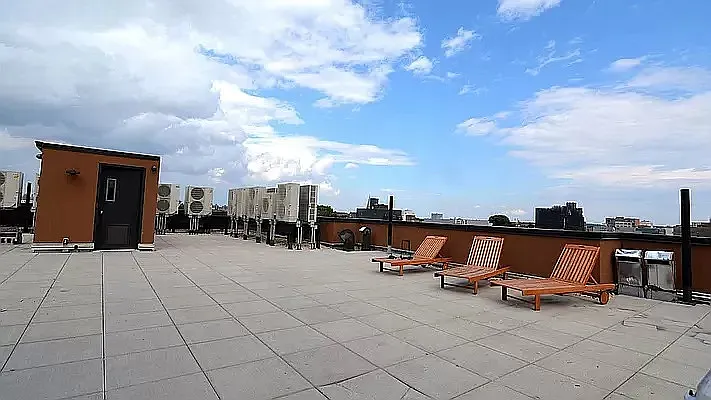 Rented by Safdie Realty Group | media 1