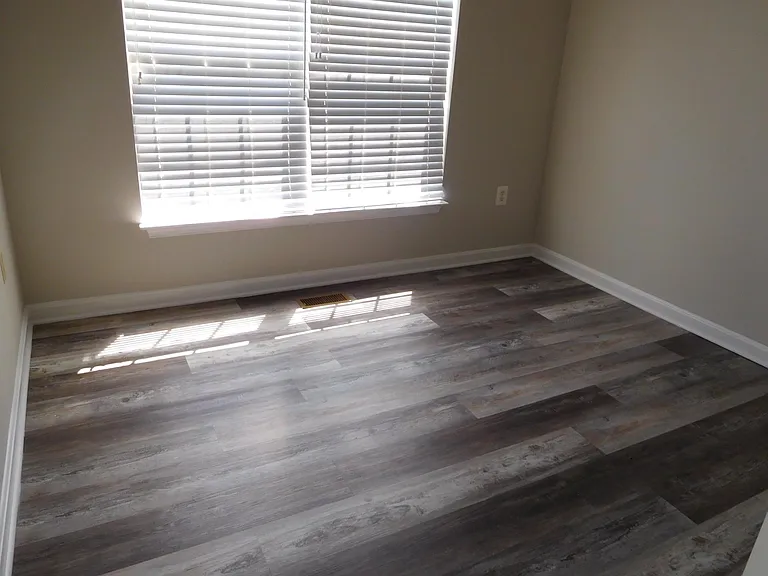 1941 Fieldstone Way — Photo 32
