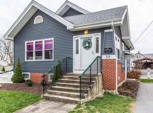 22 Alpine St, Warwick, RI 02889