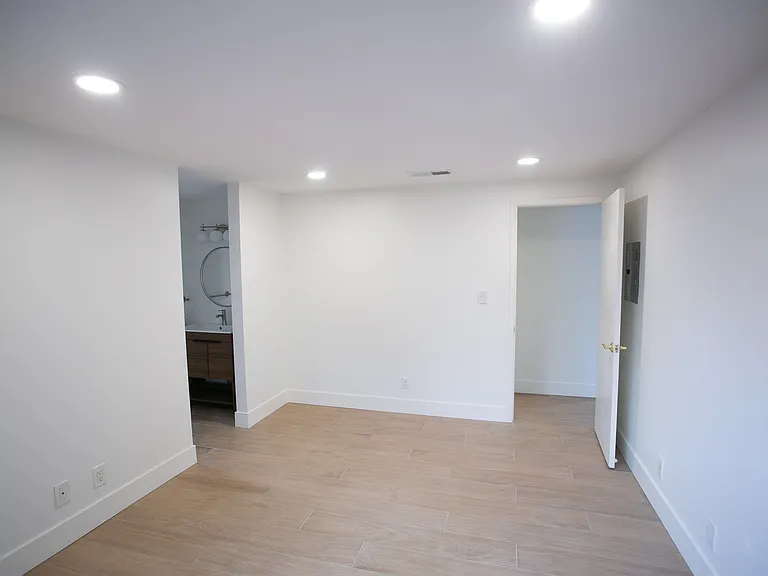 26781 Avenida Las Palmas — Photo 11