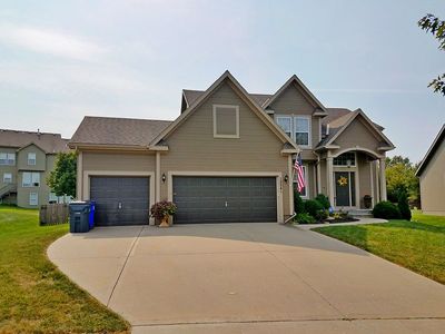 12241 S Crest Dr, Olathe, KS, 66061