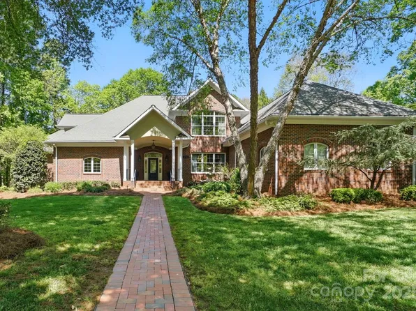 12702 Overlook Mountain Dr, Charlotte, NC 28216