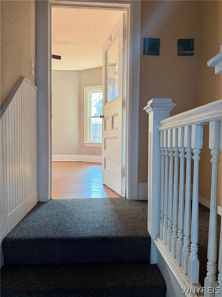 4 bed, 1.0 bath, 2848 sqft, $1,675 — Photo 3