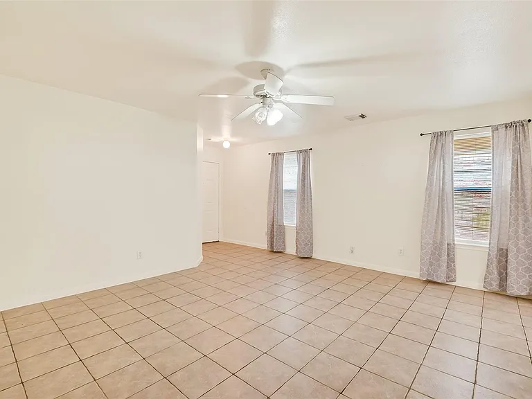 10426 Briar Patch St — Photo 9