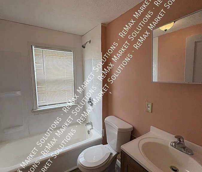 3790 E 146th St #3 — Photo 11