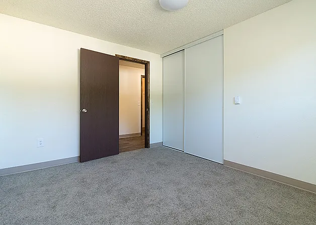 Rose Villa Apartments — Photo 40