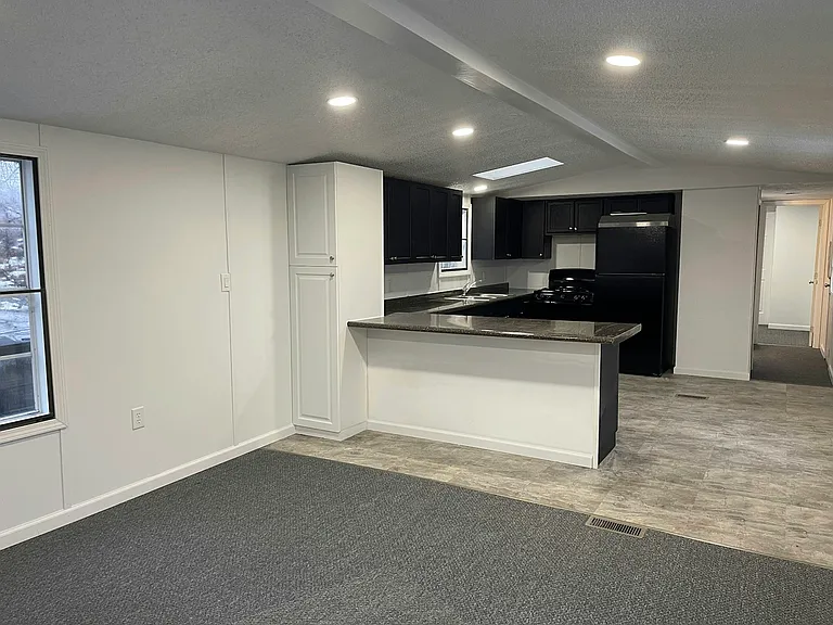 2823 Bailey Ave — Photo 8
