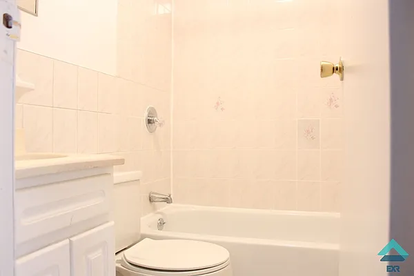 Rented by EXR | media 26