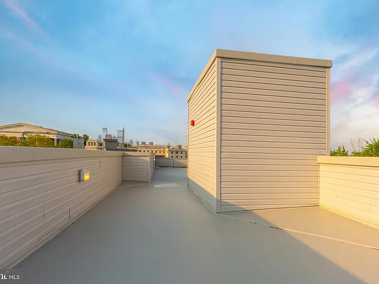 2120 W Master St #2 — Photo 30