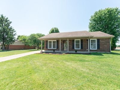 100 Chestnut Ln, Versailles, KY, 40383