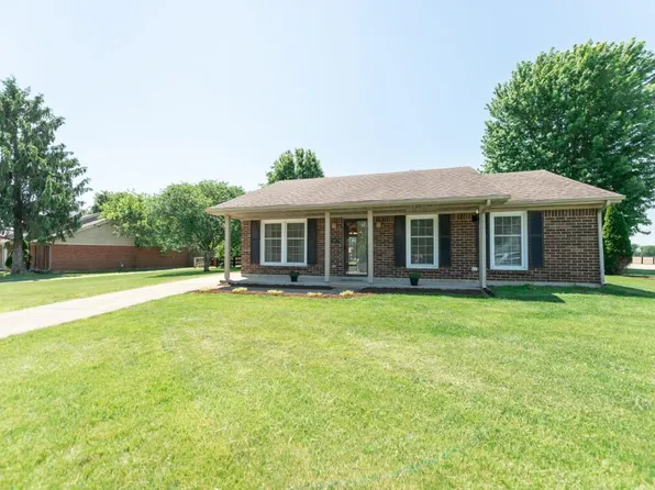 100 Chestnut Ln, Versailles, KY 40383