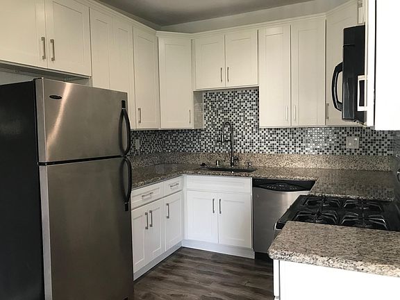 2nd image of 7000 S La Cienega Blvd APT 26